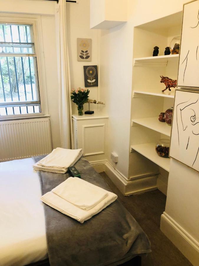 2 Bedroom Apartment Close To Camden Town Londra Exterior foto