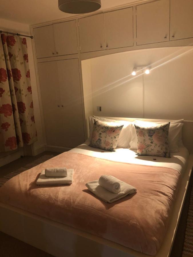 2 Bedroom Apartment Close To Camden Town Londra Exterior foto